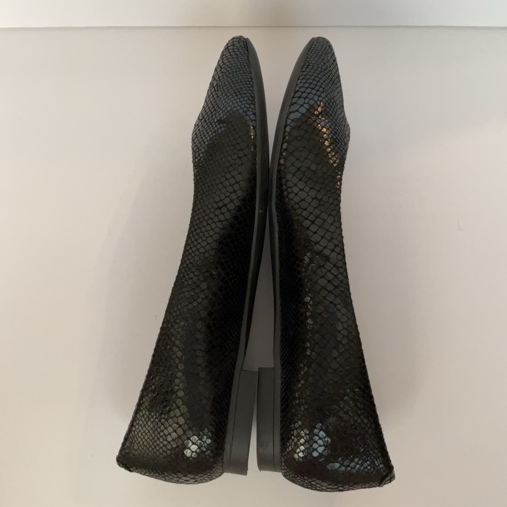 Vionic Shoes Cabello Black Snake Print Pointed Toe Flats Shoes Women's Size 7 - Picture 8 of 12